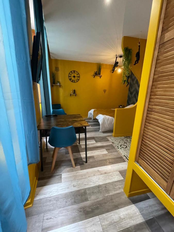 Jungle Room ロマン・シュル・イゼール エクステリア 写真